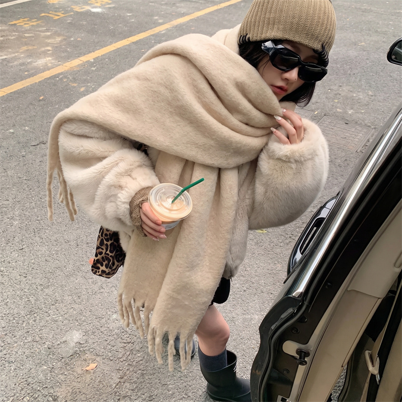 Шарф из мохера с бахромой, 36  – обзор и цена Street Fashion Hijab